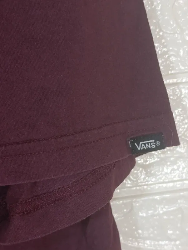 Camiseta Vans cuello redondo R154