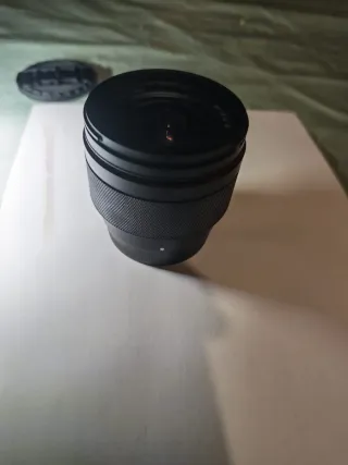 Objetivo Samyang AF 12mm F2 Muy bien estado.