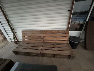 Sofá Palets Jardín Madera y mesa con cristal