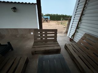 Sofá Palets Jardín Madera y mesa con cristal