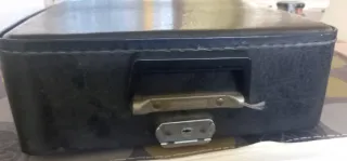 Máquina de escribir antigua azul