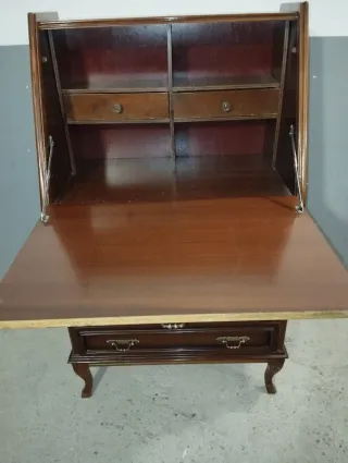 Escritorio de madera vintage