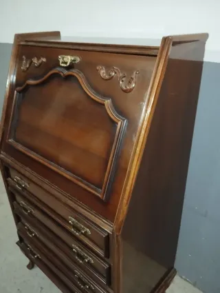 Escritorio de madera vintage