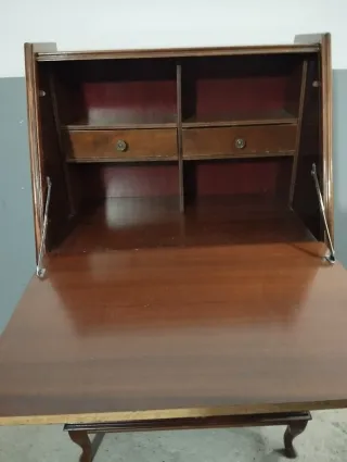 Escritorio de madera vintage