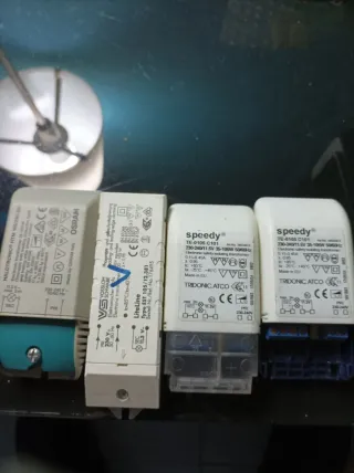 Transformador 12V para lámpara 35-105W