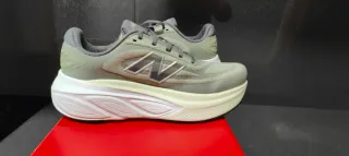 New Balance Fresh Foam More V6 Verde/Blanco