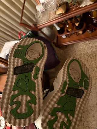 Sneakers Off-White grigie e bianche