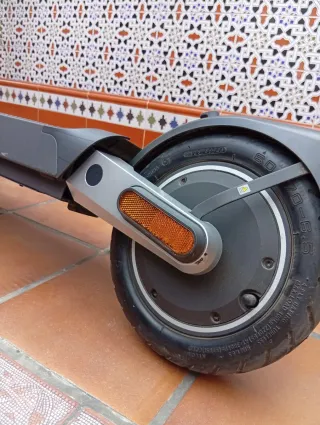 Patinete Xiaomi 5 Pro y Cecotec Bongo M30