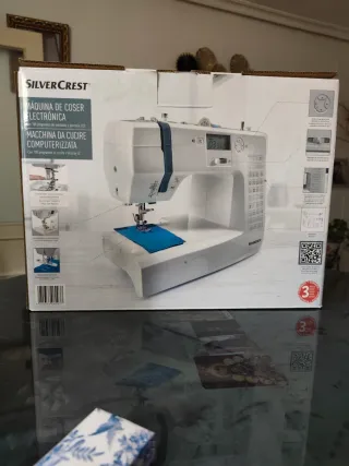 Máquina de coser SilverCrest electrónica