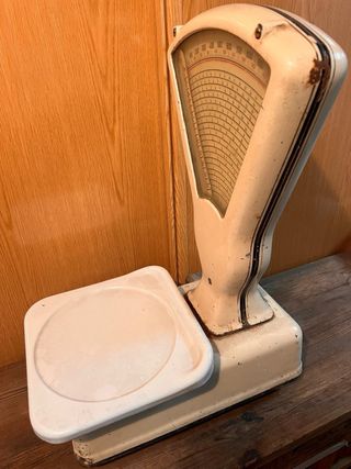 Báscula antigua de tendero