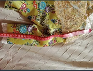 Traje de fallera niña 2-3 años.Incl. 2 par zapatos