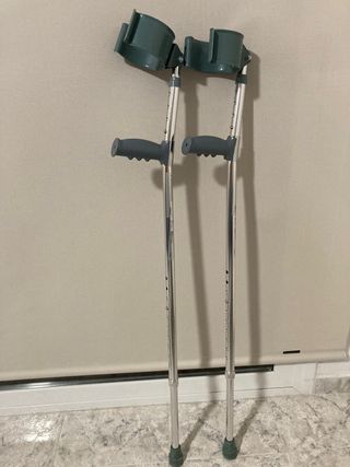 Muletas aluminio codera y altura regulable
