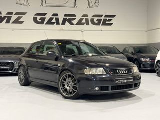 Audi S3 1.8 T quattro