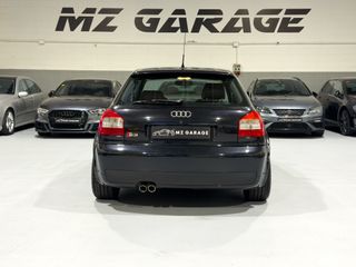 Audi S3 1.8 T quattro