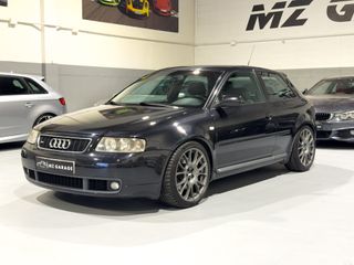 Audi S3 1.8 T quattro