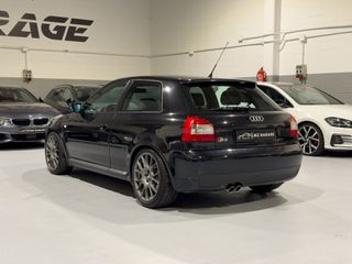 Audi S3 1.8 T quattro
