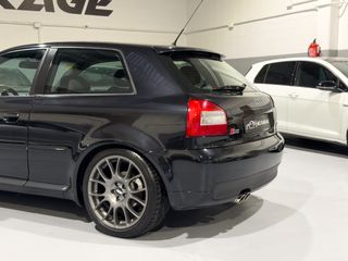 Audi S3 1.8 T quattro