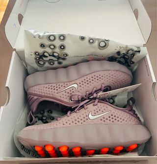 Nike Wmns MIND 002 Violeta Talla 39