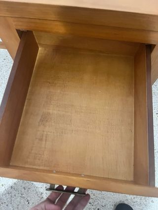 Escritorio de madera maciza color miel