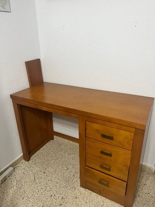 Escritorio de madera maciza color miel