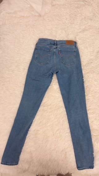 Levi's 711 Skinny Talla 24