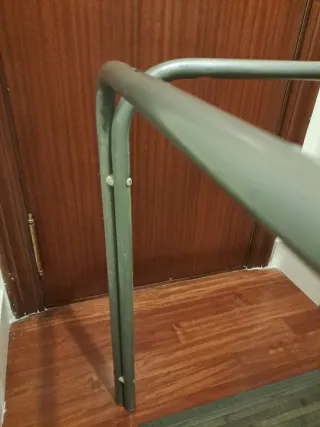 Mesa de cocina blanca