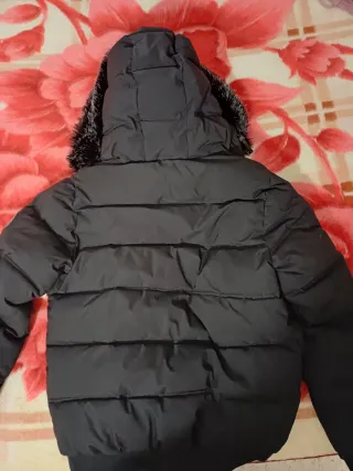 Chaquetón Supply & Demand Negro con Capucha