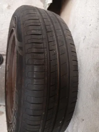 Lote 2 Neumáticos coche 165/65R14 79T Aplus