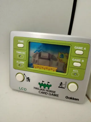 Gakken Trojan Horse LCD Card Game Anni 80