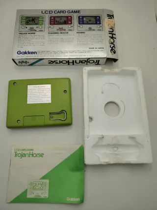 Gakken Trojan Horse LCD Card Game Anni 80