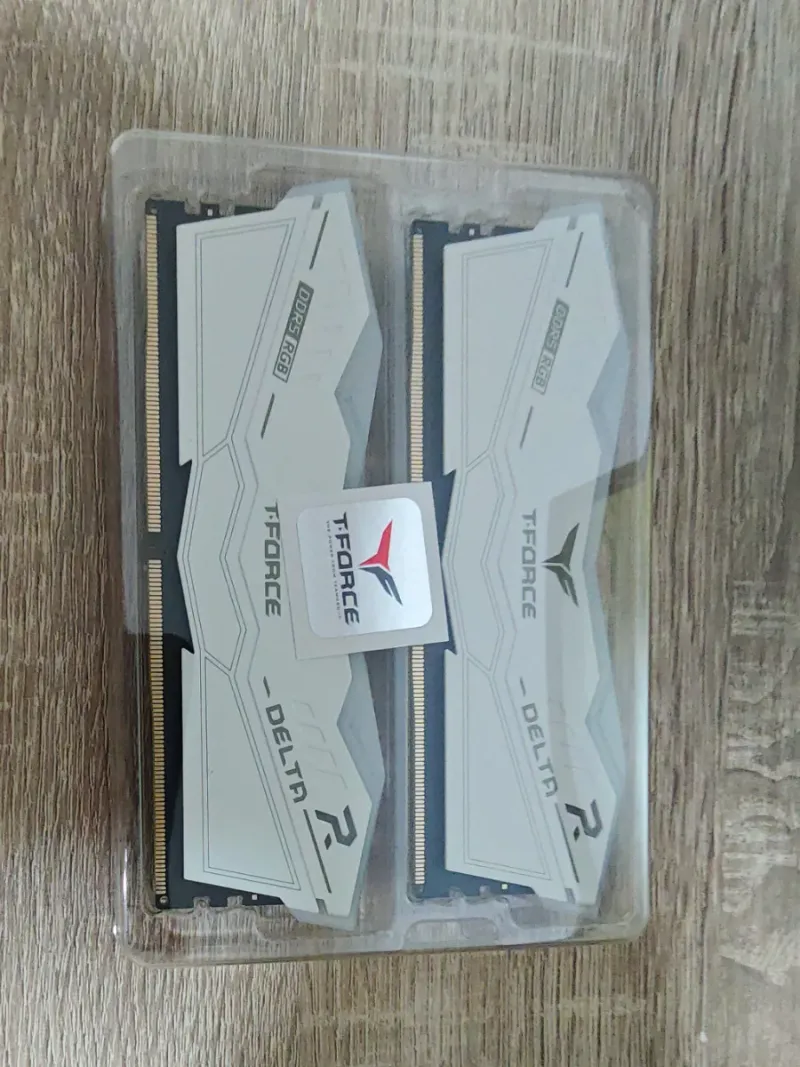 T-Force DDR5 32GB (2x16GB) 6000MHz RGB afbeelding 2