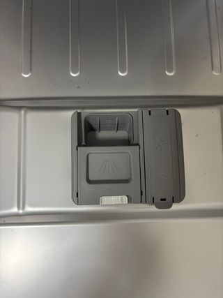 Lavavajillas EAS Electric casi nuevo SIN bandejas.