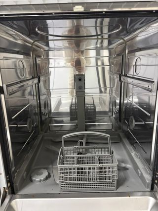 Lavavajillas EAS Electric casi nuevo SIN bandejas.