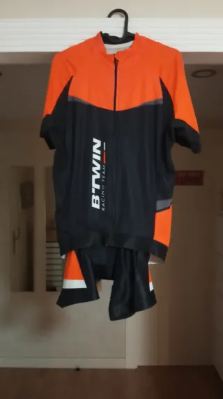 Conjunto de Mtb: zapatillas, maillot,culotte