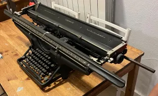 Máquina de escribir Underwood antigua