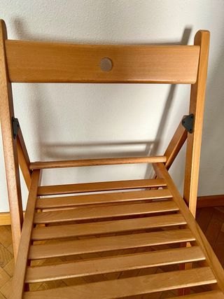 Silla plegable de madera