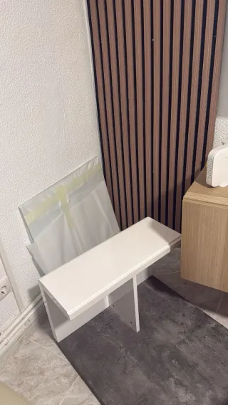 Mesa de centro de melamina y cristal