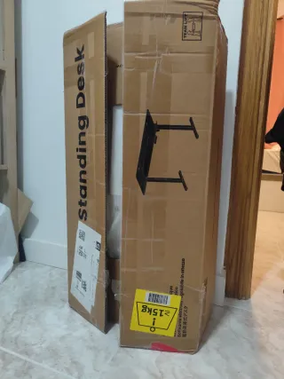 Mesa de centro de melamina y cristal