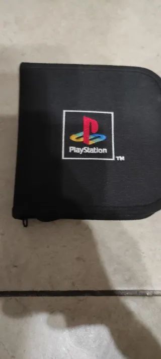 Porta CD PlayStation + Borsello