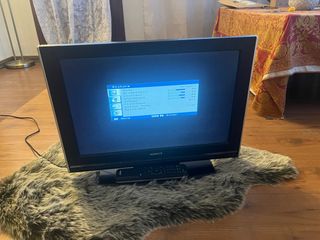 Televisor Humax Negro Pequeño