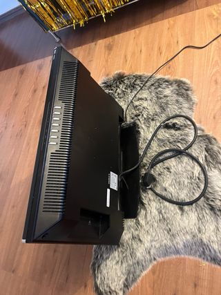 Televisor Humax Negro Pequeño