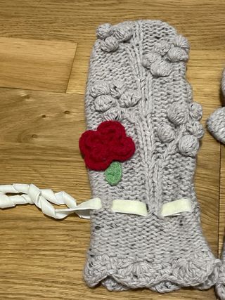 Manoplas Pepe Jeans con flores