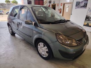 Renault Grand Scenic 2005