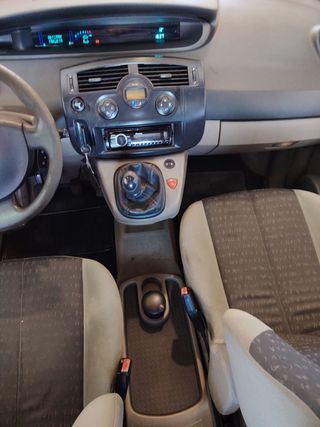 Renault Grand Scenic 2005