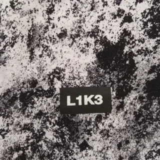 Camiseta Bershka Estampada Talla M