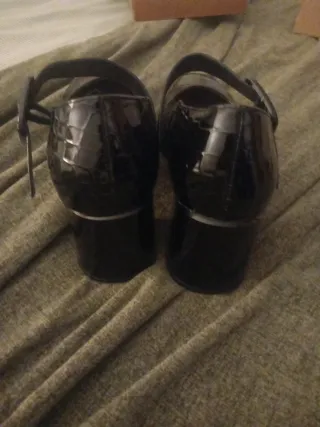 Zapatos charol negros