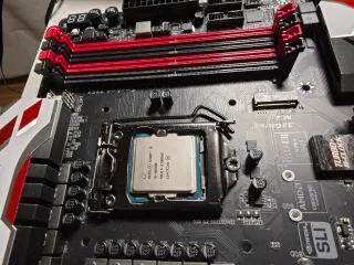 Gigabyte Z170X Gaming 7 + CPU Intel i5 6600K