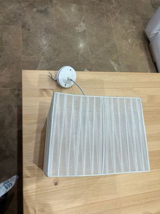 Lámpara de techo tela y plástico