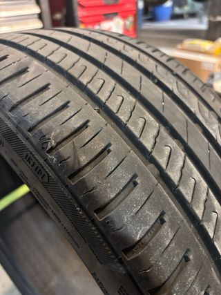 2 Neumáticos de coche 225/35R19 88Y