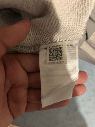 Sudadera Adidas Gris con Logo Real Madrid
